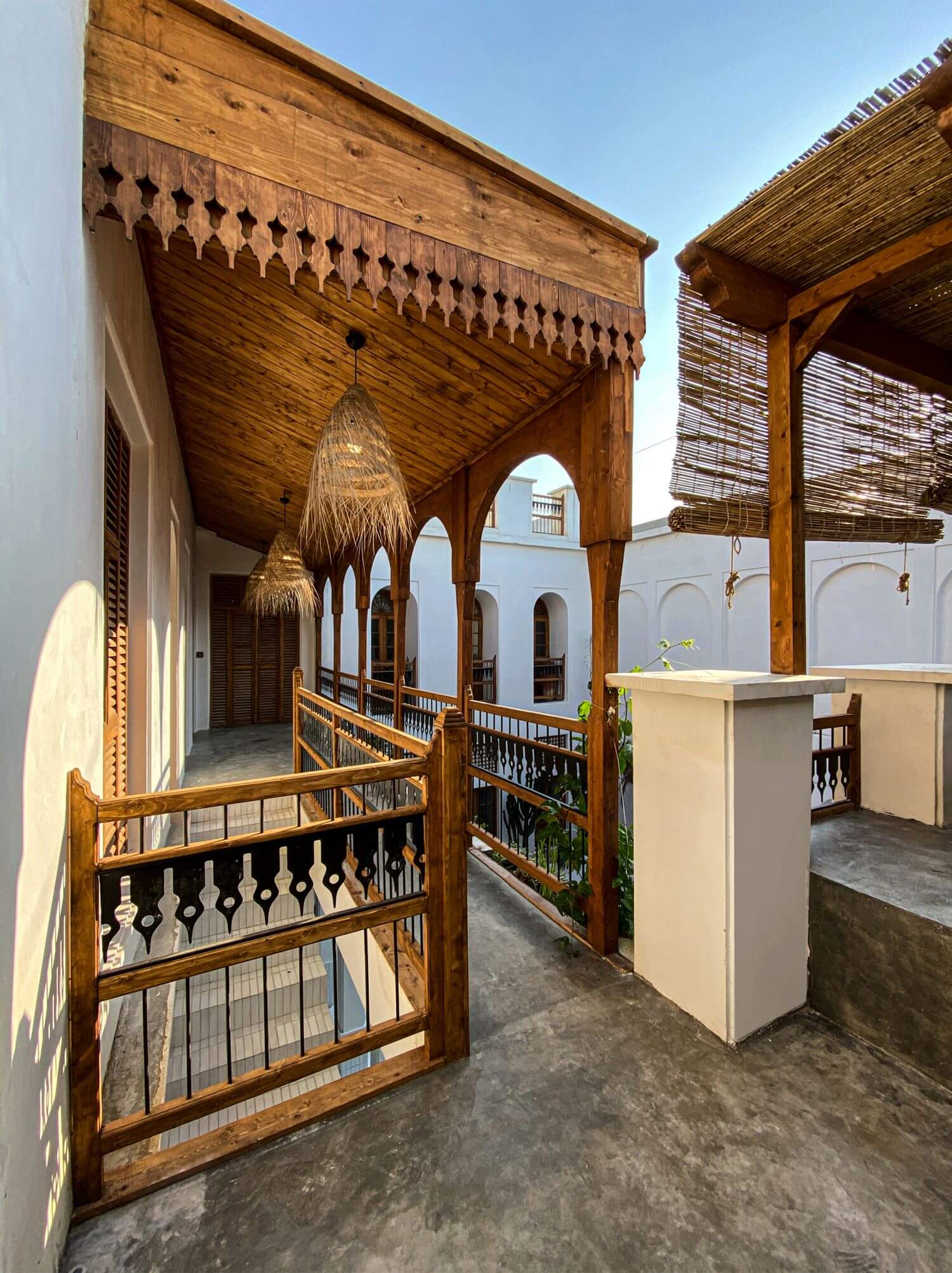 Green Mansion in Bushehr, Iran by Ev Des|Houses